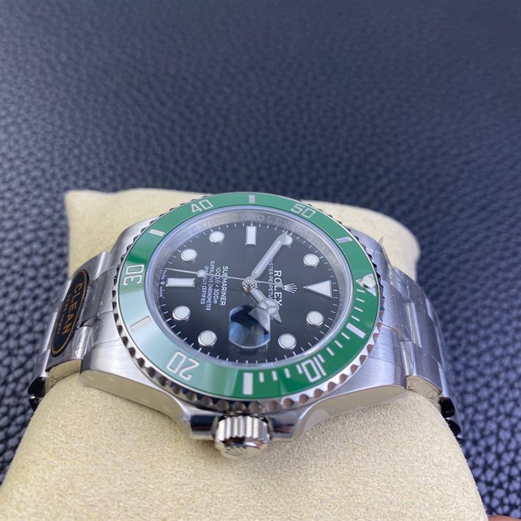 ROLEX SUBMARINER DATE WATCH