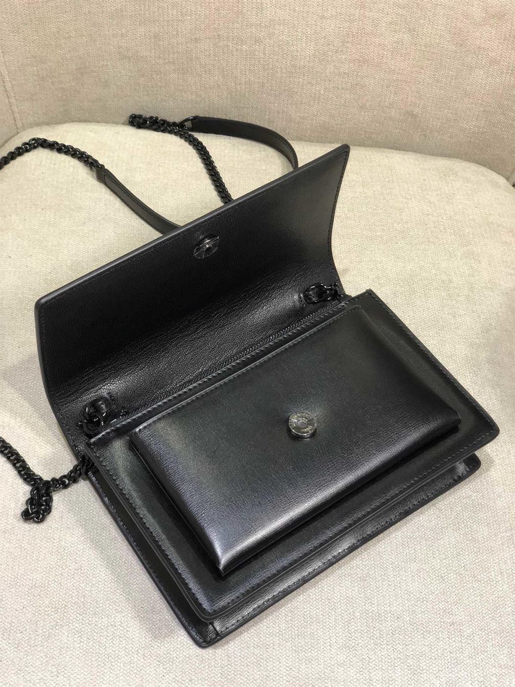 YSL SUNSET CHAIN WALLET IN SMOOTH LEATHER