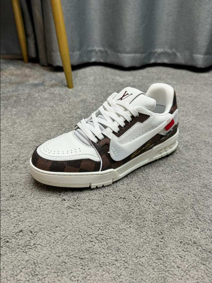 Louis Vuitton Trainer Damier White Brown Sneaker