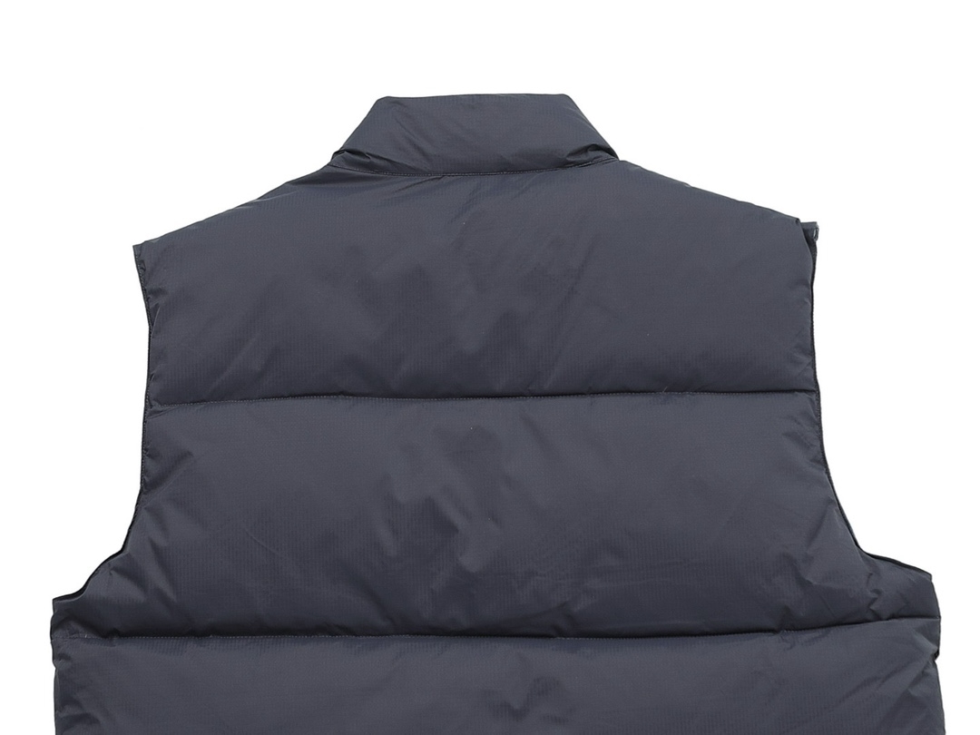 CANADA GOOSE VEST BLACK MIST - CN31