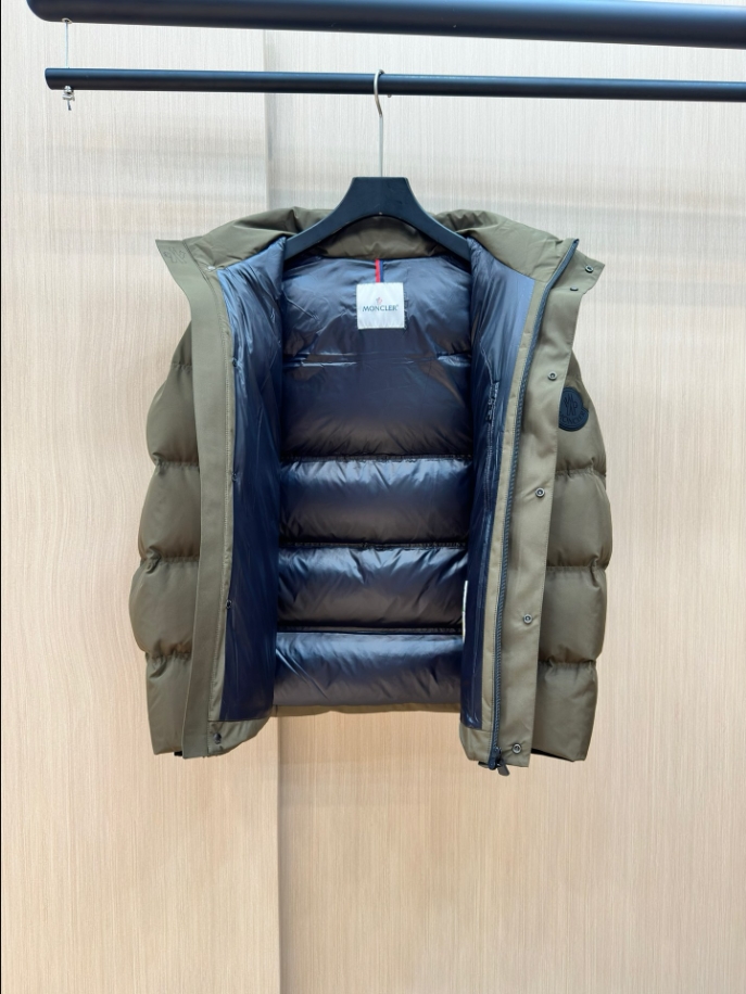 MONCLER Puff Grey Hooded Coat - MC143