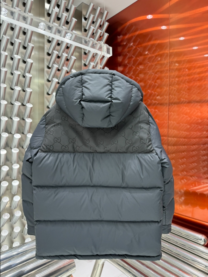 GUCCI Puffer Black Coat - GCJ049