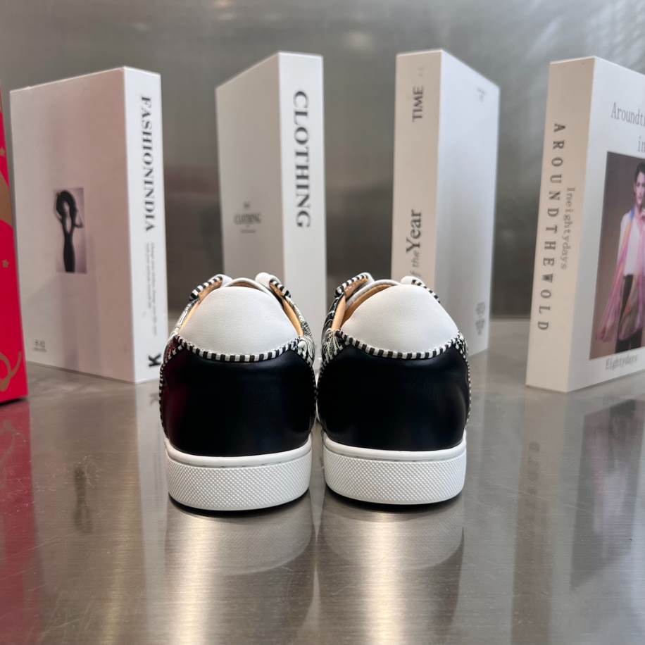 Christian Louboutin Casual Rivet Low Top Spikes Flats Sneaker - CLS045