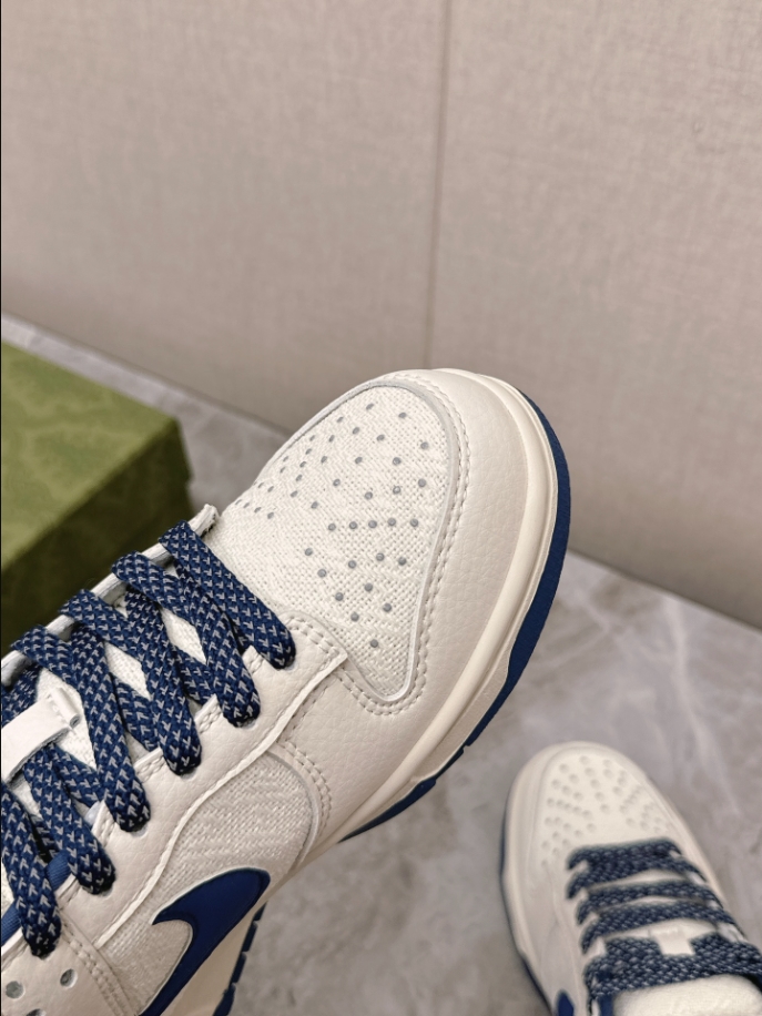 Nike SB Dunk Low x Gucci White Blue Sneaker - GCC162
