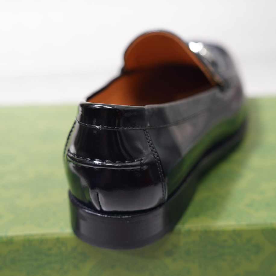 GUCCI LEATHER BLACK GC LOGO LOAFER - GL054