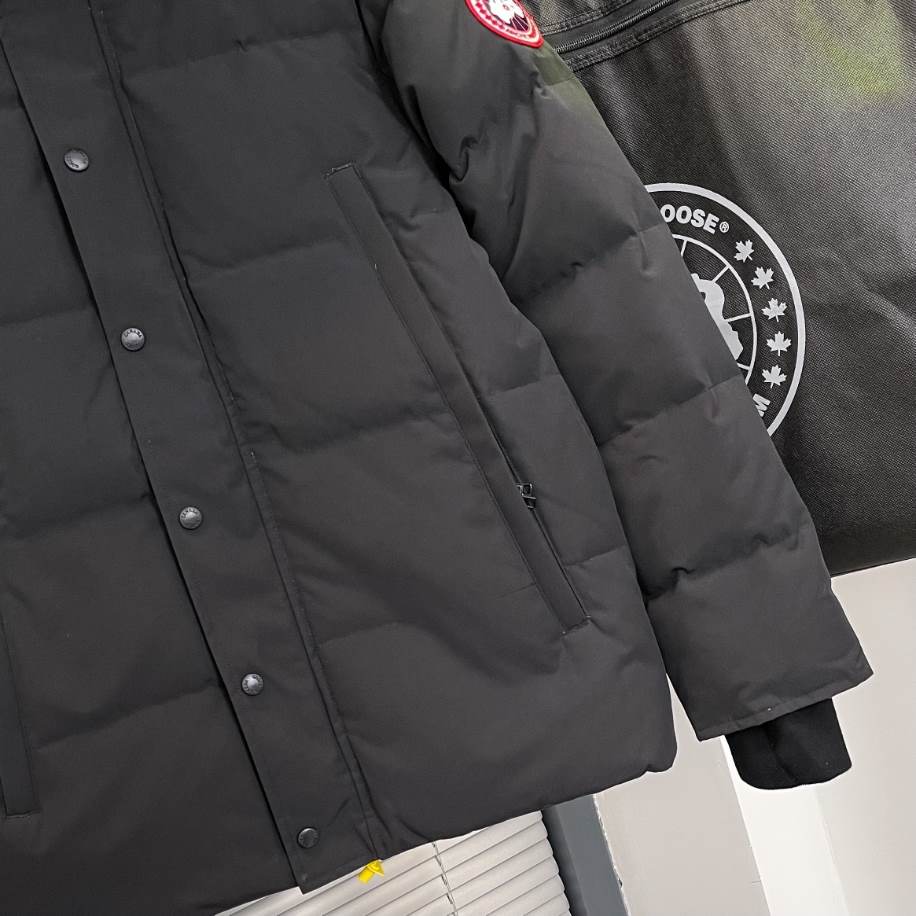 Canada Goose Black Wyndham Parka Jacket - CN37