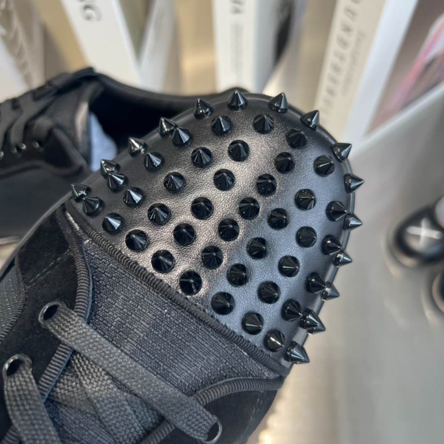 Christian Louboutin Casual Rivet Low Top Spikes Flats Black Sneaker - CLS047