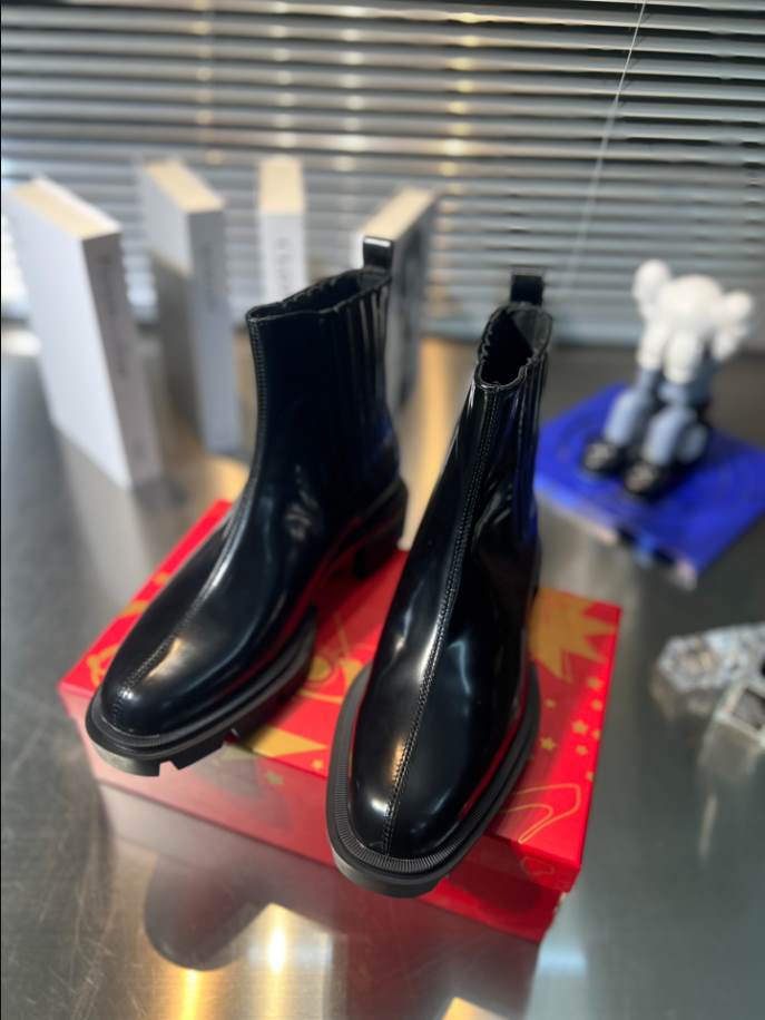 Christian Louboutin Cheney Walk Ankle Boots Black Sneaker - CLS059