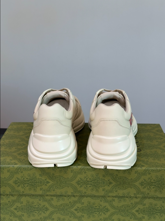 Gucci Ivory Leather Trainers In Neutrals Sneaker - GCC174