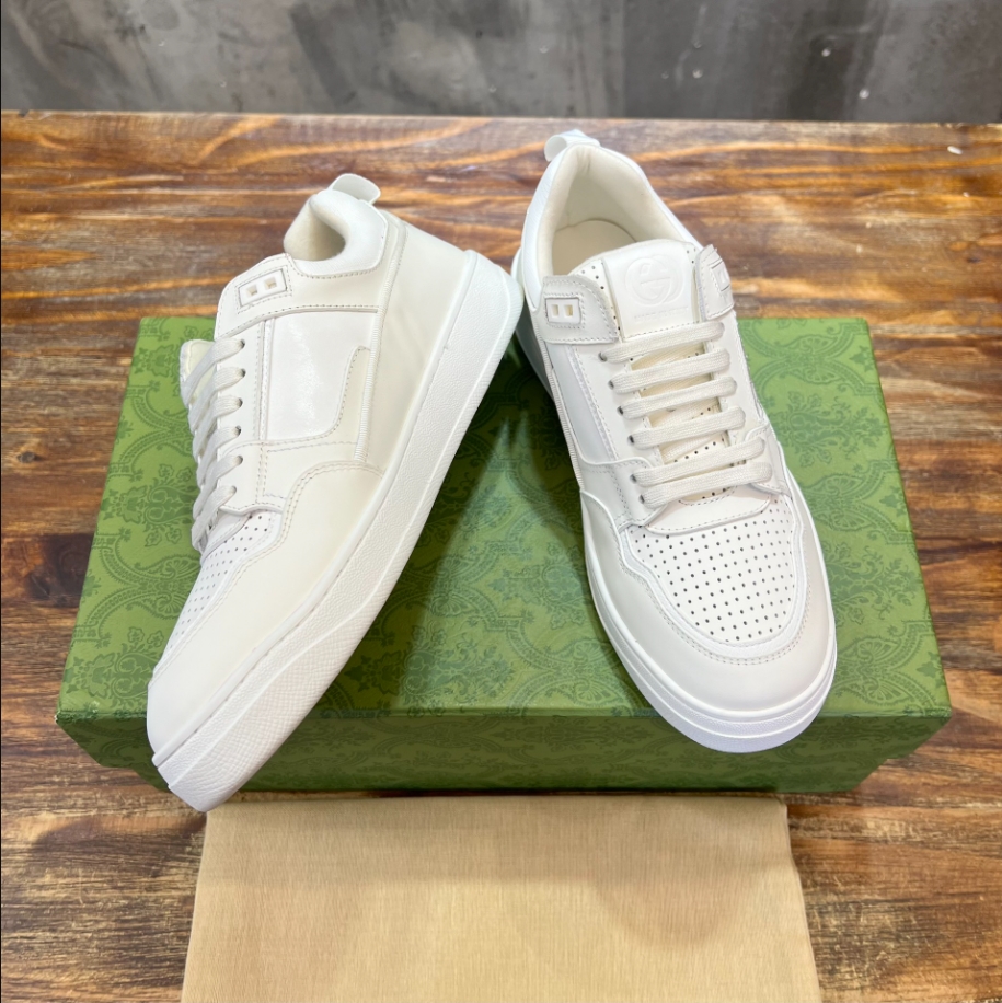 Gucci White Leather Mid Sneaker - GCC176