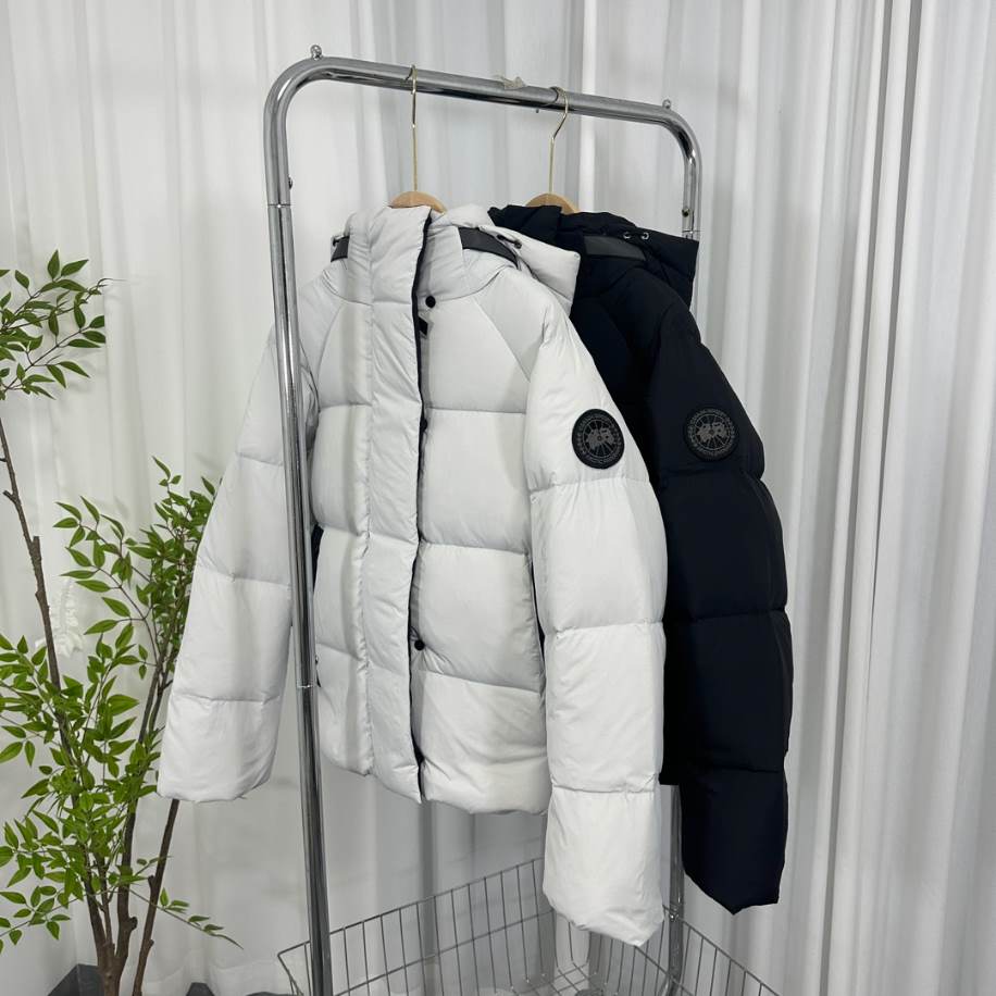 Canada Goose Junction Hooded Down Black Jacket - CN36