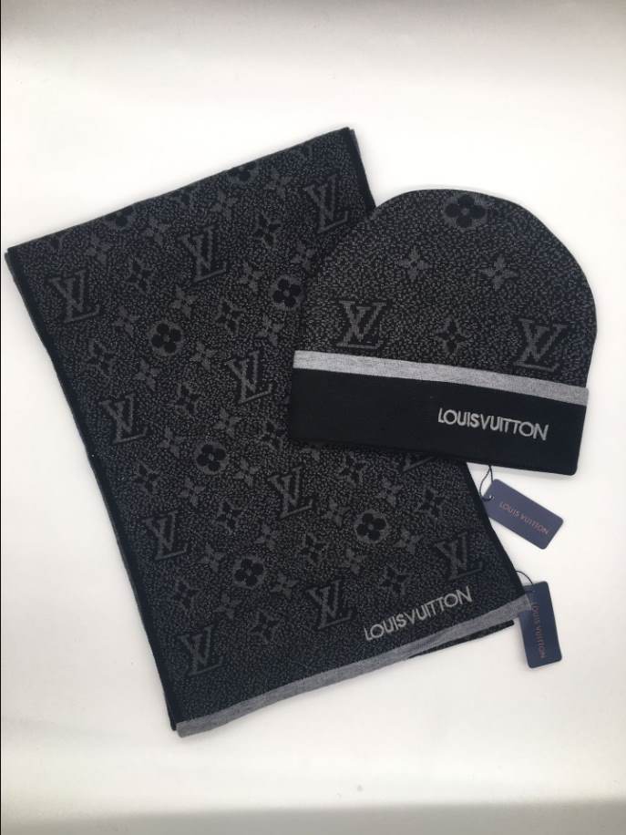 Louis Vuitton Black Beige LV Logo Hats - LVC013