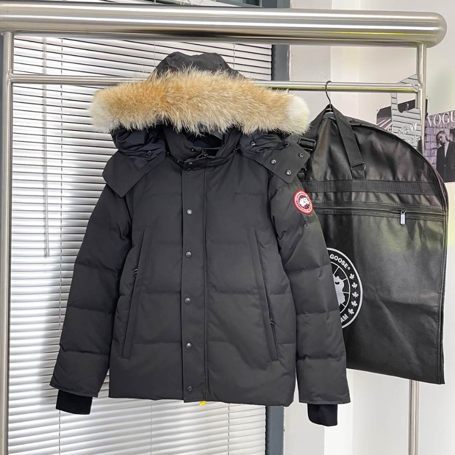 Canada Goose Black Wyndham Parka Jacket - CN37