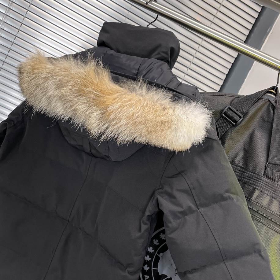 Canada Goose Black Wyndham Parka Jacket - CN37