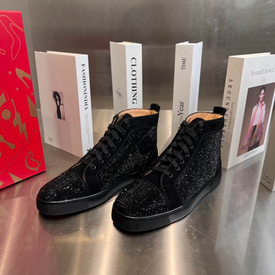 Christian Louboutin Low Top Black Sneaker - CLS053