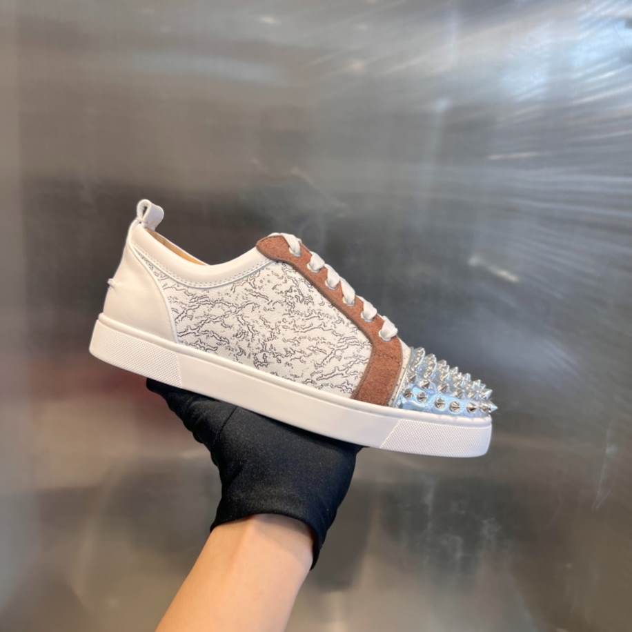 Christian Louboutin Louis Junior Spikes Orlato Sneaker - CLS040