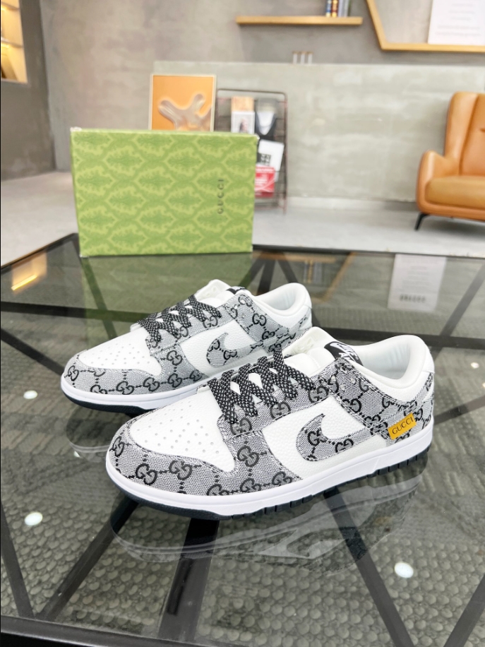 Gucci White Black Sneaker - GCC159