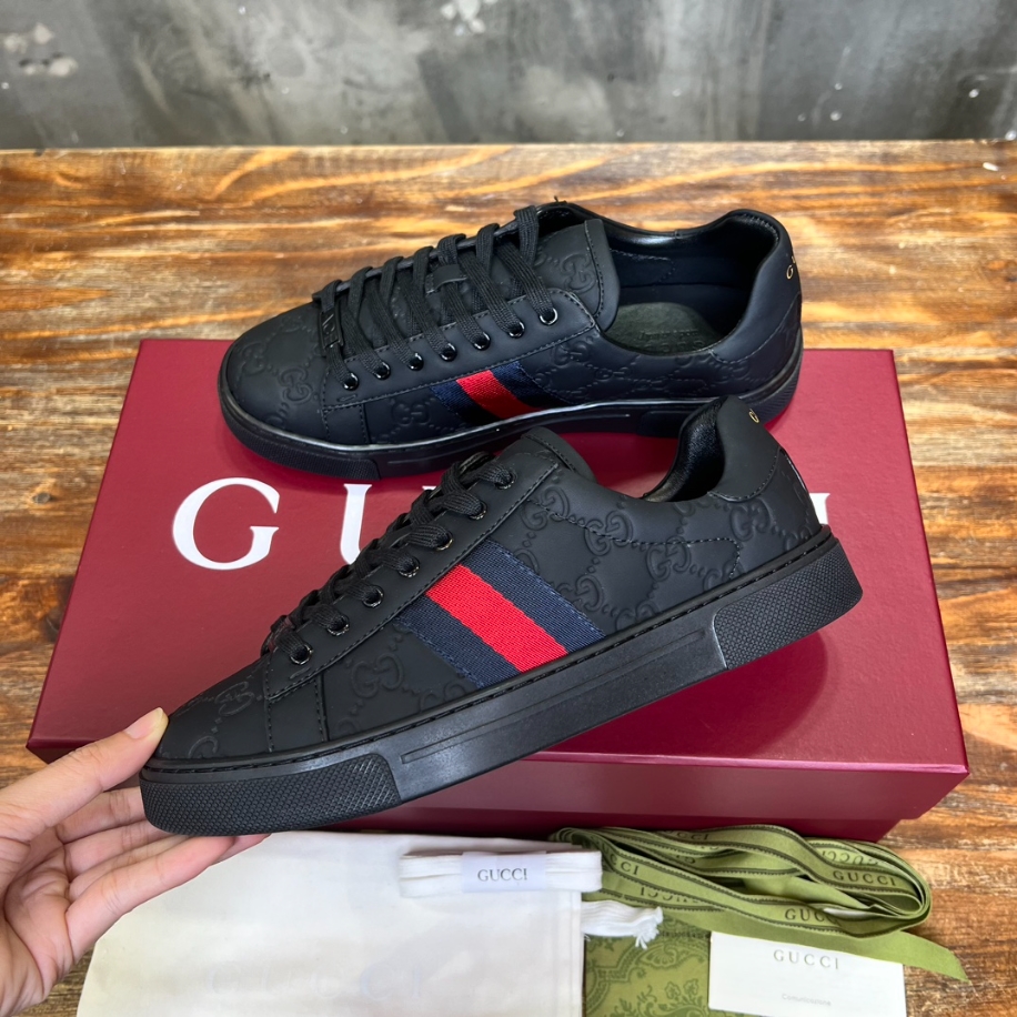 Gucci ACE Black and Red Web Sneaker - GCC170