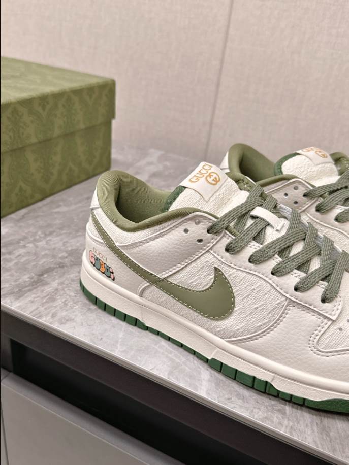 Gucci Nike Dunk Low Green White Sneakers - GCC202