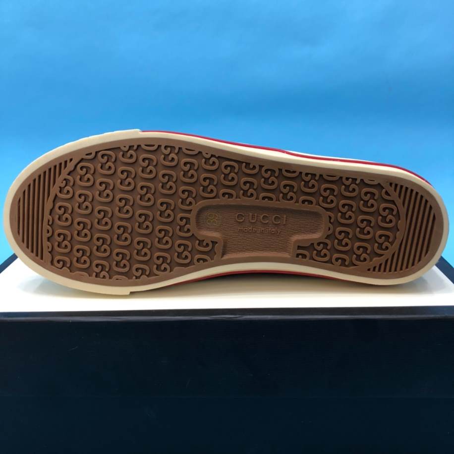 Gucci Off The Grid Black White Sneakers - GCC186