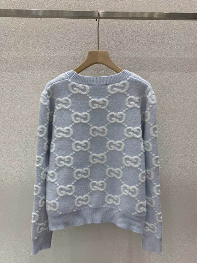 GUCCI Stitch Blue V-neck Knitwear - GCK057