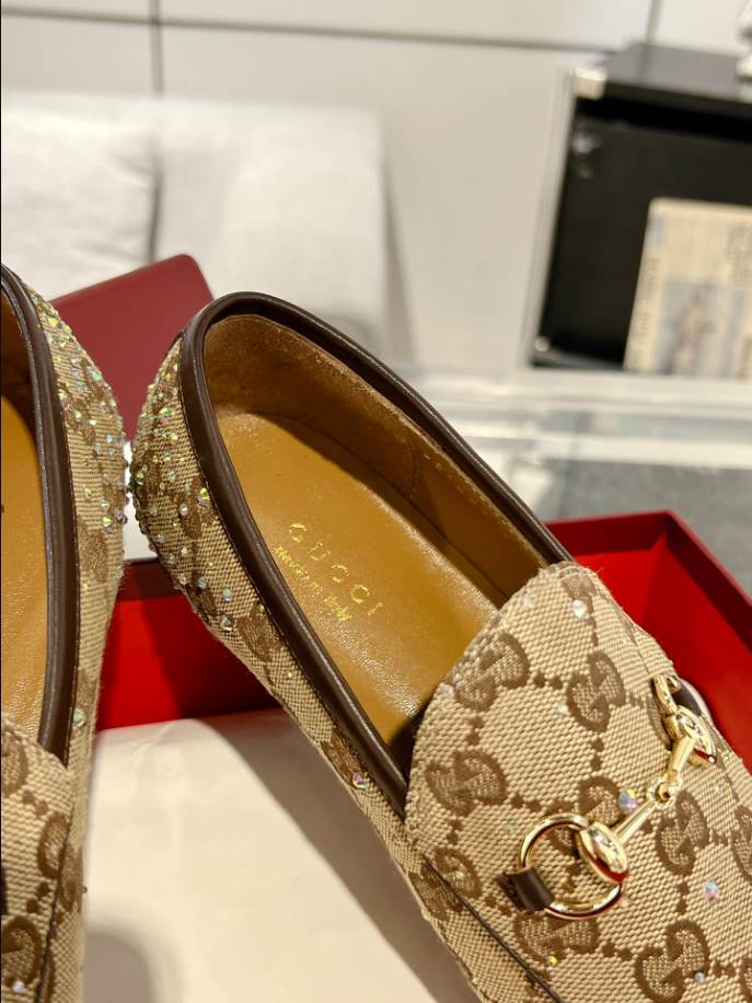 Gucci Jordaan Light Beige Loafer - GL061