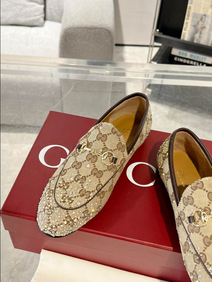 Gucci Jordaan Light Beige Loafer - GL061