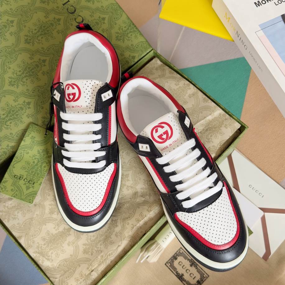 Gucci Unisex Black Red White Sneakers - GCC217