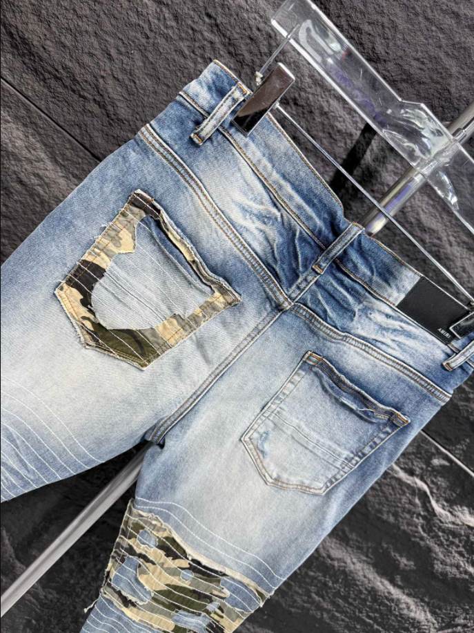 Amiri Men Yellow Patch-Detail Jeans - AMIJ019