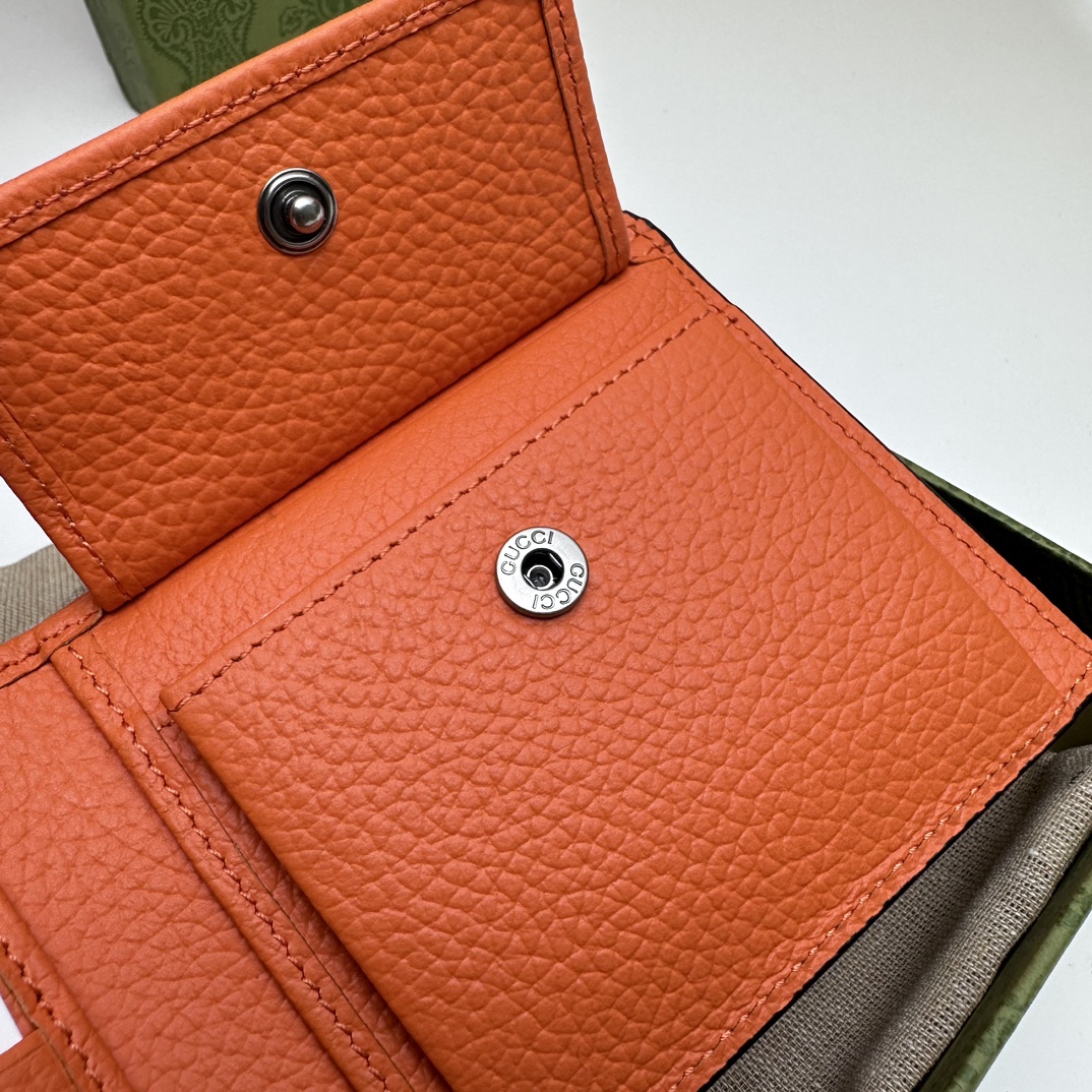 GUCCI EMBOSSED JUMBO GG LOGO WALLET IN ORANGE - WLG020 Gucci Embossed Jumbo GG Logo Wallet in Orange