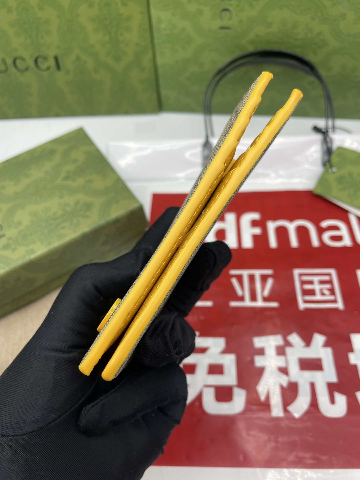 GUCCI GG LONG CARD CASE WITH GG DETAIL IN YELLOW - WLG048 GUCCI GG LONG CARD CASE WITH GG DETAIL IN YELLOW