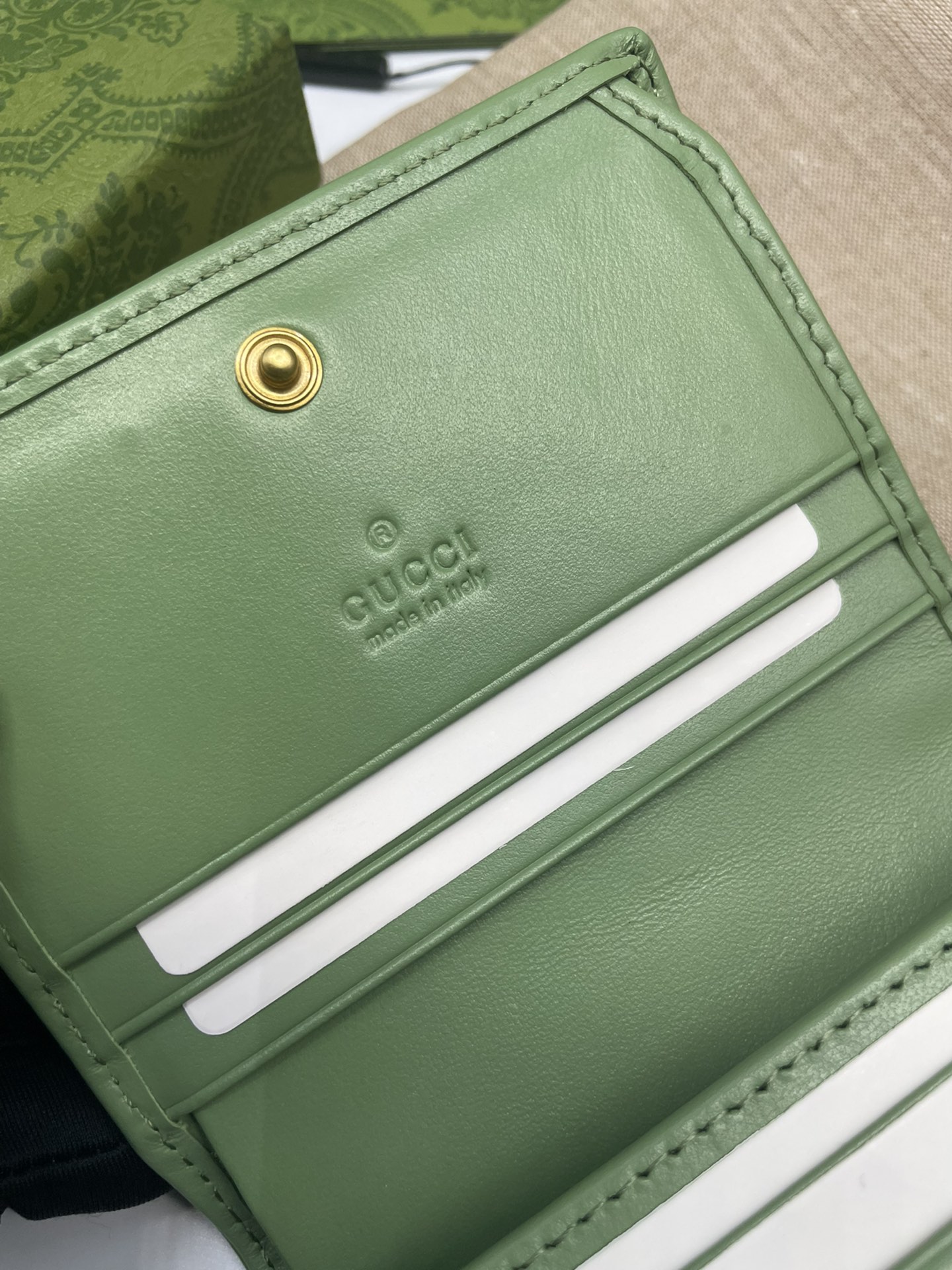 GUCCI GG MARMONT BIFOLD WALLET DOUBLE G QUILTED LEATHER GREEN - WLG050 GUCCI GG MARMONT BIFOLD WALLET DOUBLE G QUILTED LEATHER GREEN