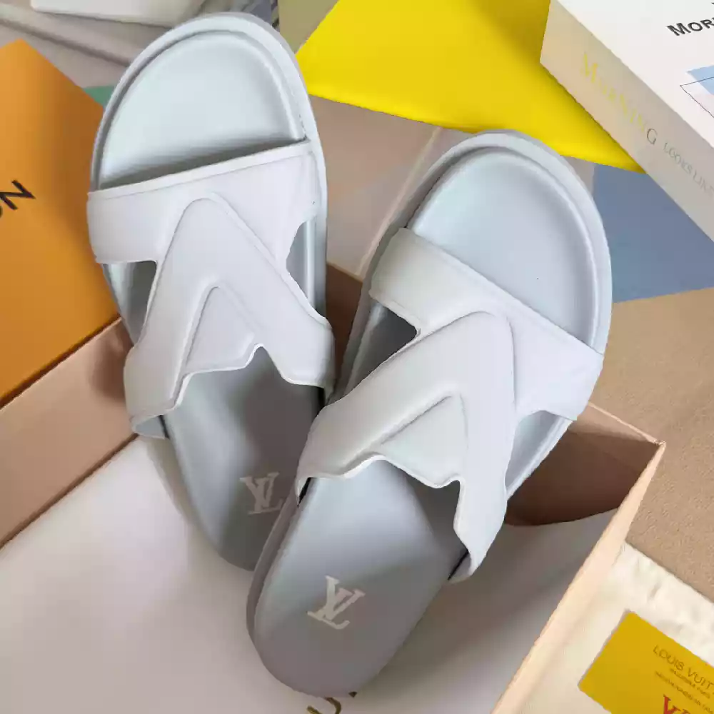 LOUIS VUITTON SLIPPERS IN NIGERIA - LVSD062 LOUIS VUITTON SLIPPERS IN NIGERIA