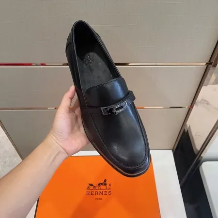 Hermes Men's Destin Loafers In Black Calfskin - HM047 Hermes Men's Destin Loafers In Black Calfskin