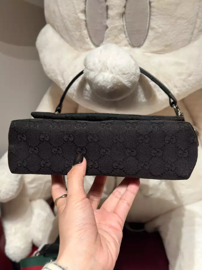 GG CANVAS SMALL CROSSBODY BAG - BG058