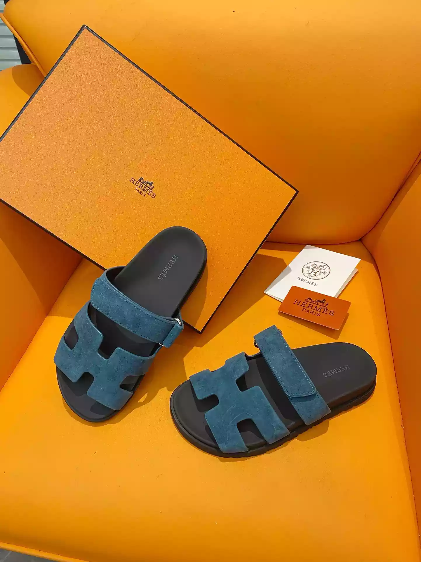 HERMES MEN'S CHYPRE SANDALS IN BLUE SUEDE CALFSKIN - HMSD010