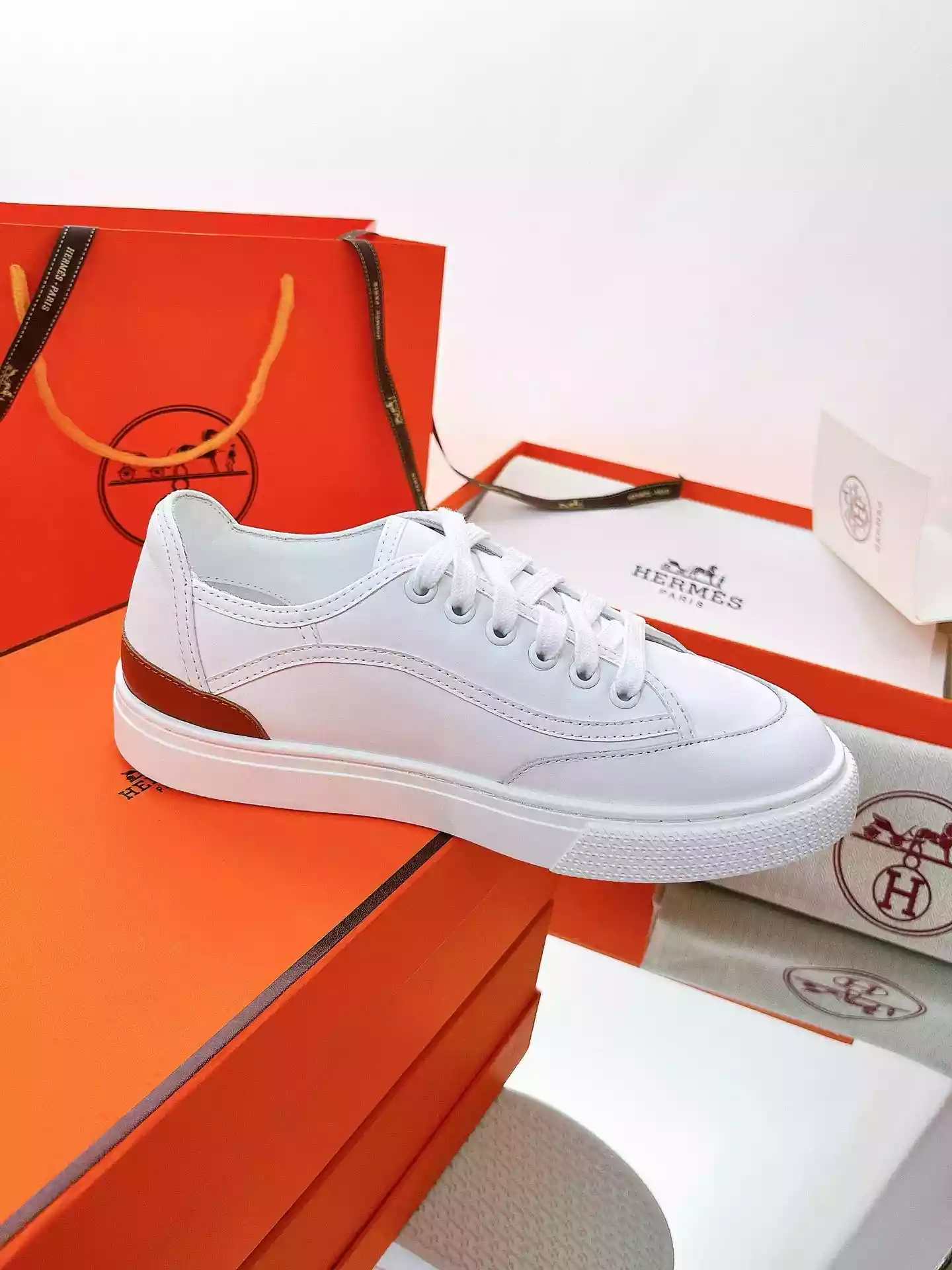 Hermès Sneakers