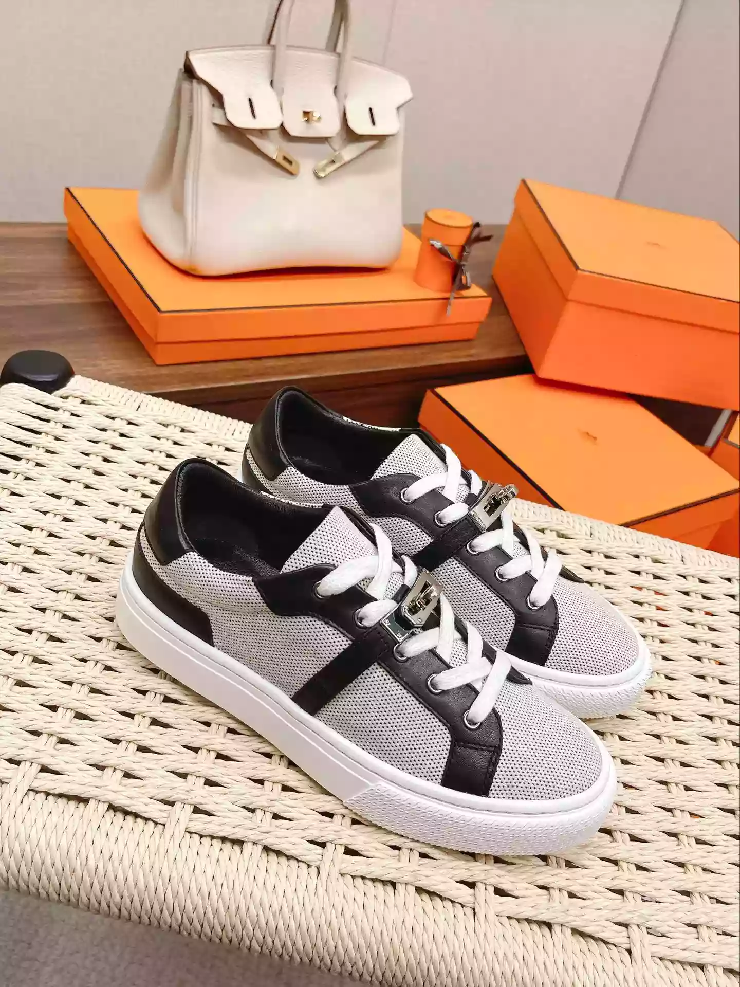 Hermès Sneakers