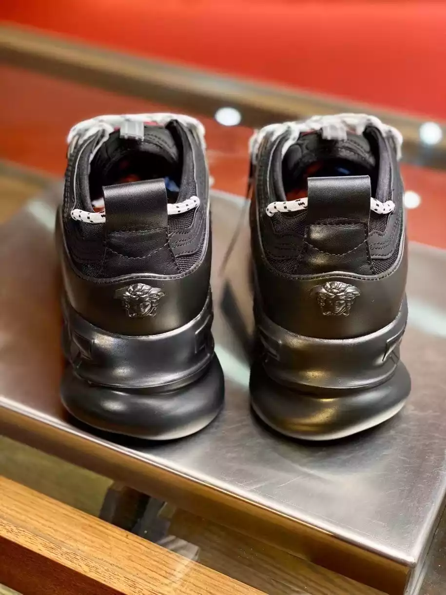 VERSACE WOMEN'S BLACK CHAIN REACTION SNEAKERS WITH BAROQUE PRINT - VSS025