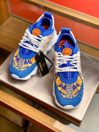 VERSACE WOMEN'S BLUE CHAIN REACTION SNEAKERS WITH BAROQUE PRINT - VSS023