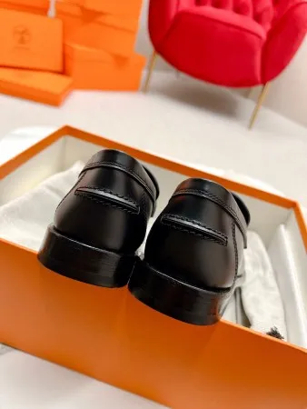 Hermes Women's Destin Loafers in Black Leather - HM073 Hermes Women's Destin Loafers in Black Leather