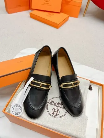 Hermes Women's Colette Loafers in Black Leather - HM069 Hermes Women's Colette Loafers in Black Leather