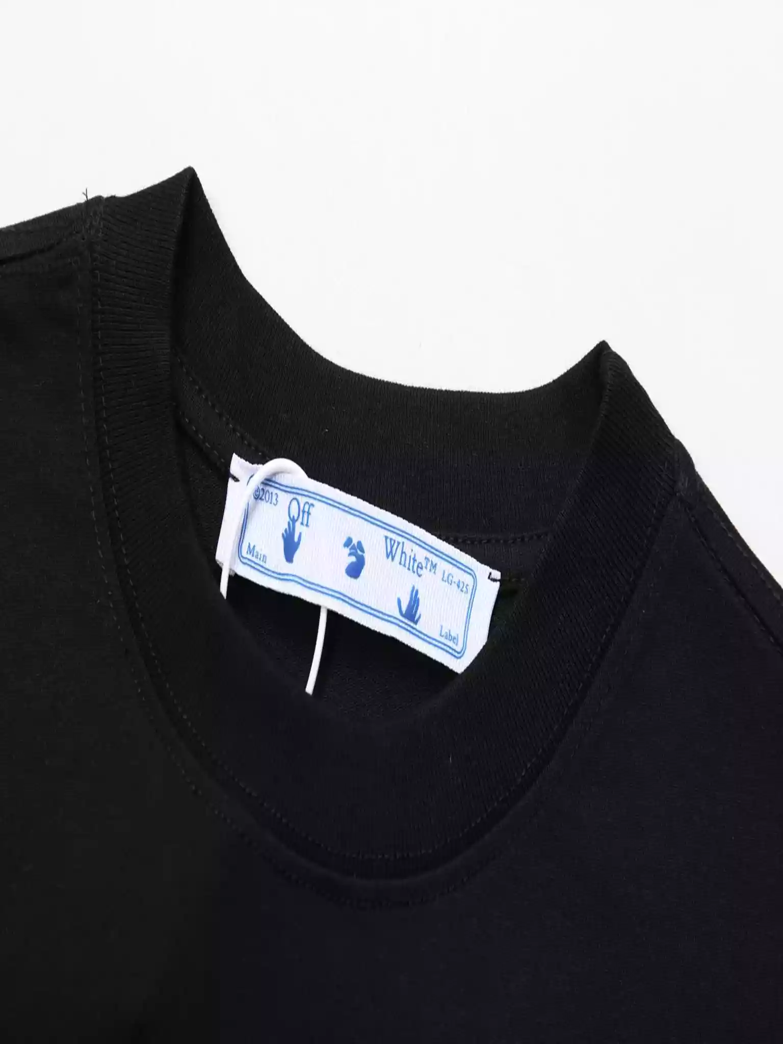 Off-White Sprayed Caravaggio Slim T-Shirt In Black