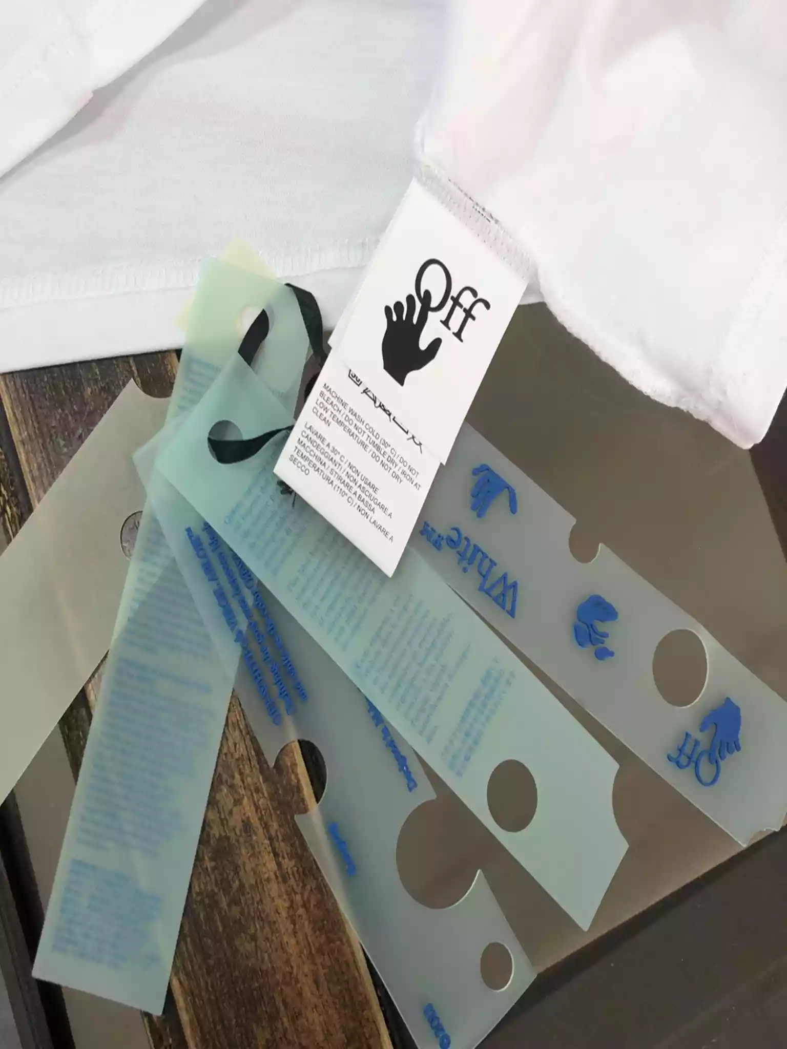 Off-White Scan Arrow T-shirt | White - OWS037 Off-White Scan Arrow T-shirt | White