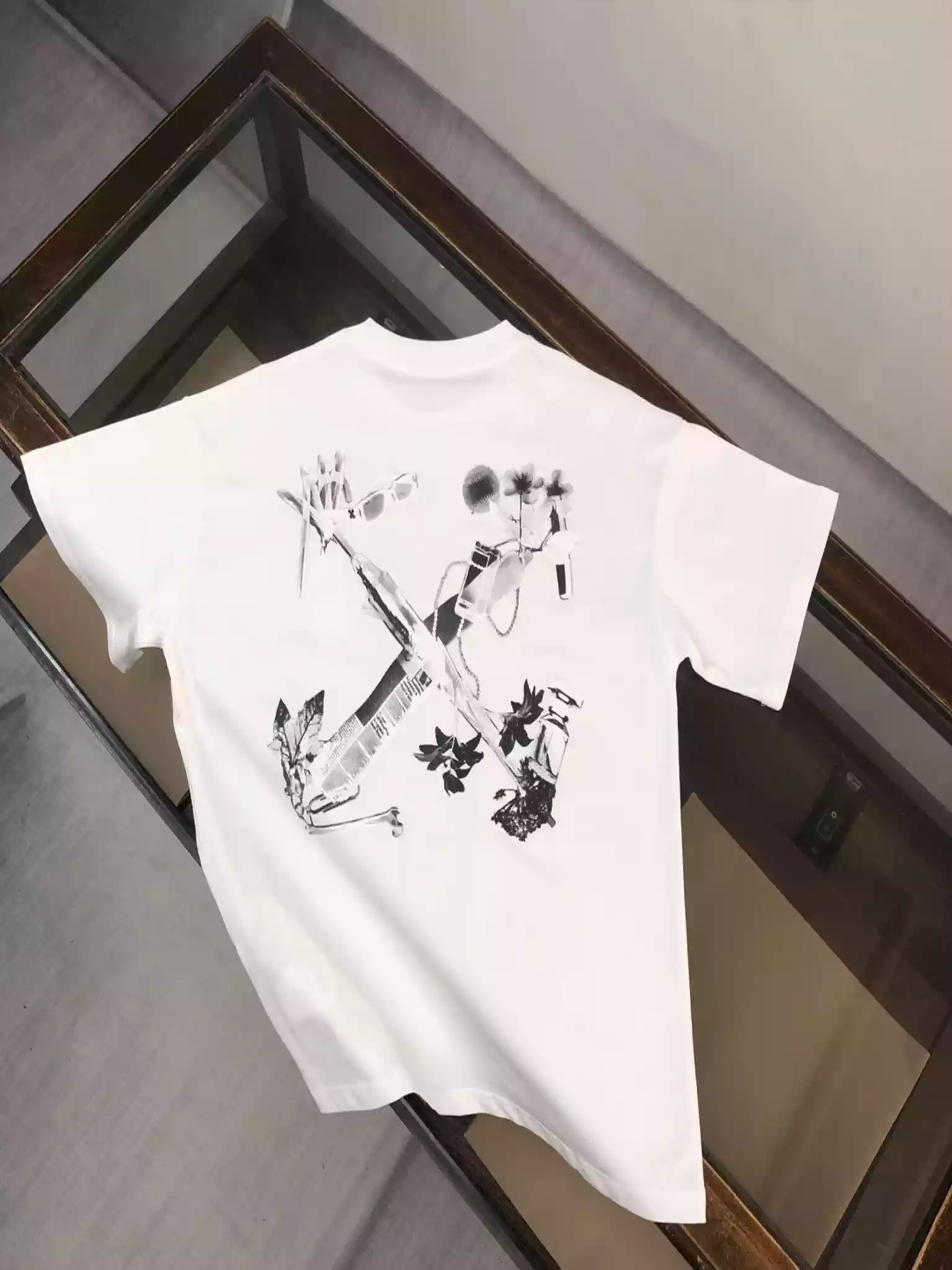 Off-White Scan Arrow T-shirt | White - OWS037 Off-White Scan Arrow T-shirt | White