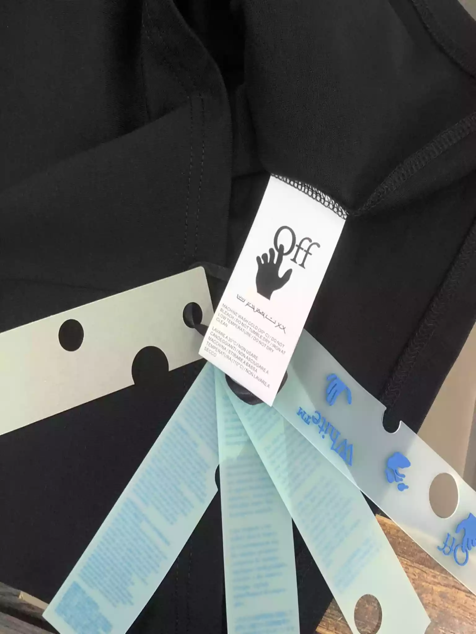 BLACK TYPE GRAPHIC S/S T-SHIRT IN BLACK - OWS042 BLACK TYPE GRAPHIC S/S T-SHIRT IN BLACK