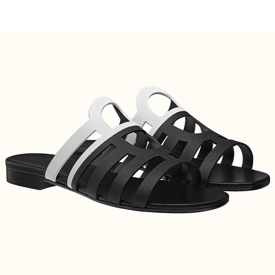 HERMES CAMELIA SLIDE SANDALS IN BLACK/WHITE CALFSKIN - HMSD140