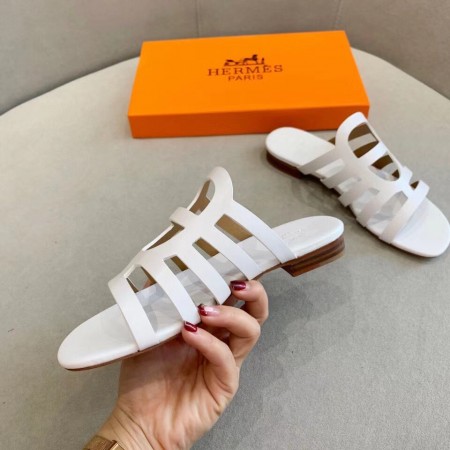 HERMES CAMELIA SLIDE SANDALS IN WHITE CALFSKIN - HMSD139