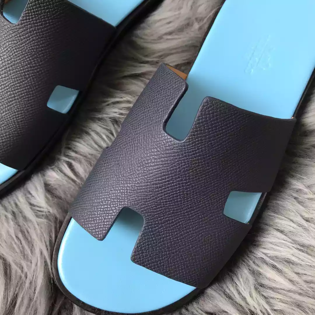 HERMES MEN'S IZMIR SANDALS IN BLACK EPSOM CALFSKIN - HMSD028