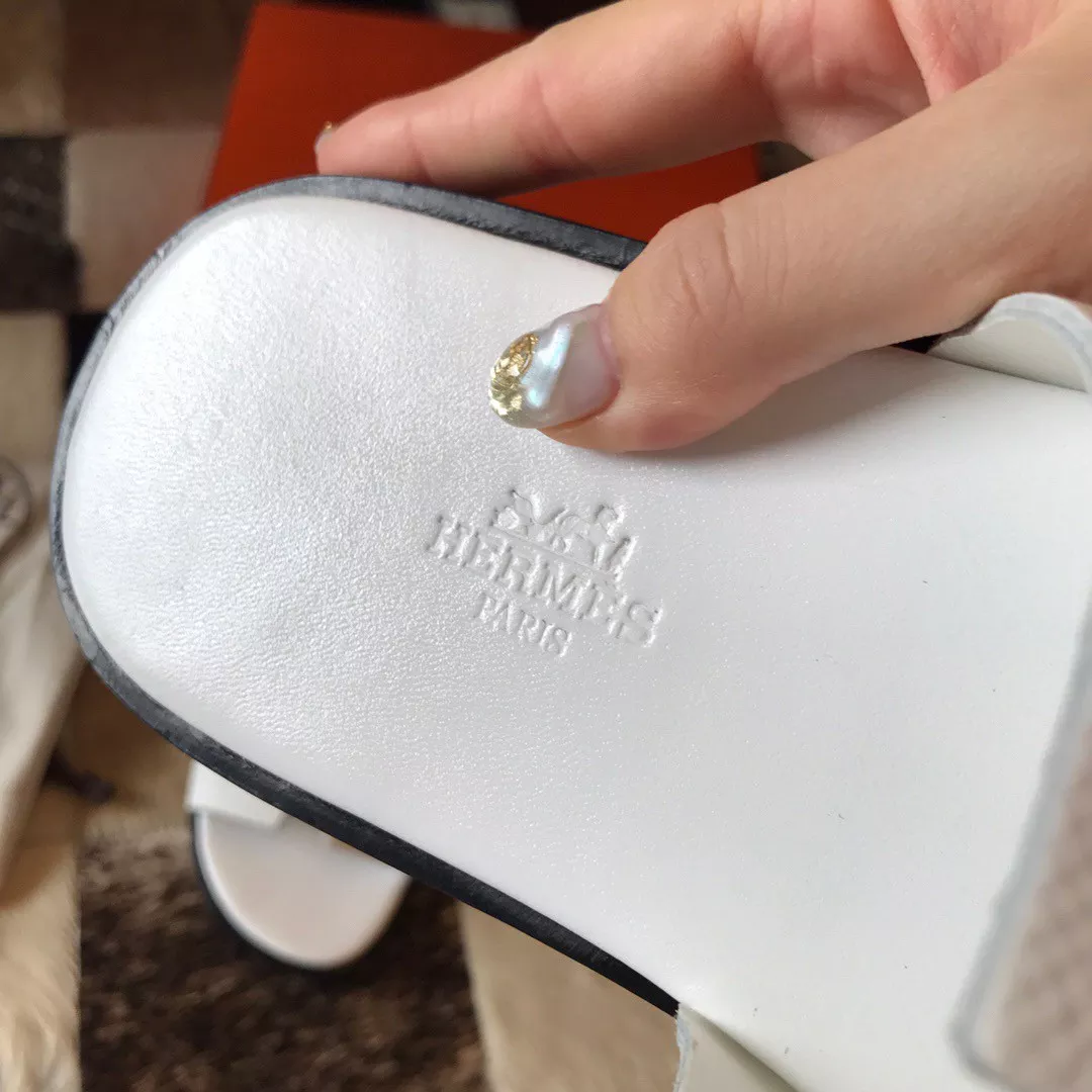 HERMES MEN'S IZMIR SANDALS IN WHITE EPSOM LEATHER - HMSD030